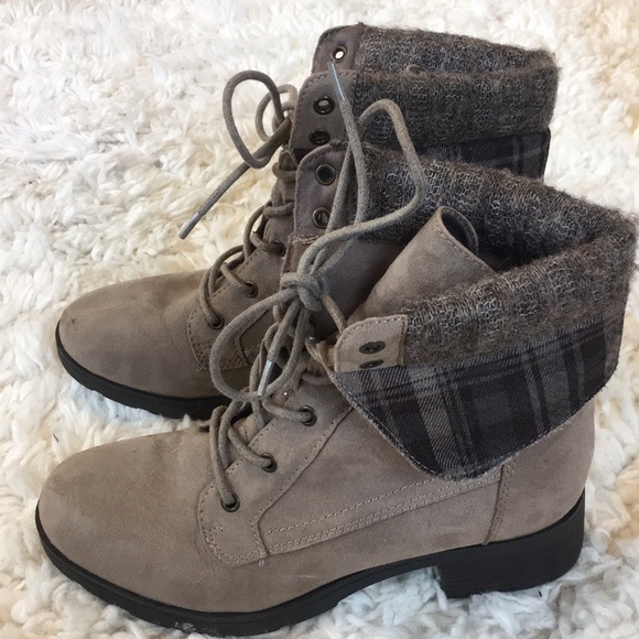 Shoes - Lace Up Boots